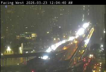 Queensboro Bridge @ Queens Plaza North live webcam