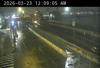 South Street @ Broad Street live webcam