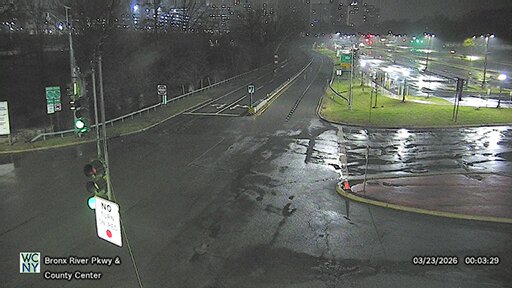 Bronx River Parkway at County Center live webcam