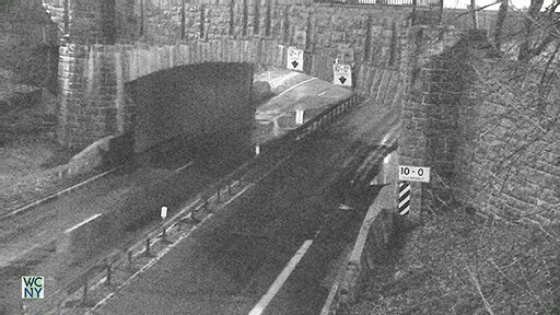 Bronx River Parkway at Main Street live webcam
