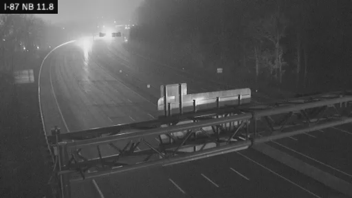 I-87 MP 011.80 NB Between Interchange 8 (I-287) and Interchange 9 (Tarrytown) live webcam