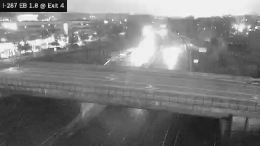 I-287 MP 001.80 EB at Interchange 4 (Knollwood Road) live webcam