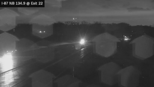 I-87 MP 134.90 NB at Interchange 22 (Selkirk) live webcam