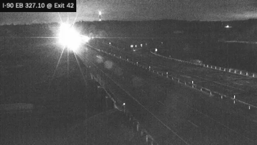 I-90 MP 327.10 EB at Interchange 42 (Geneva) live webcam