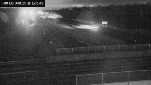 I-90 MP 340.15 EB at Interchange 43 (Manchester) live webcam