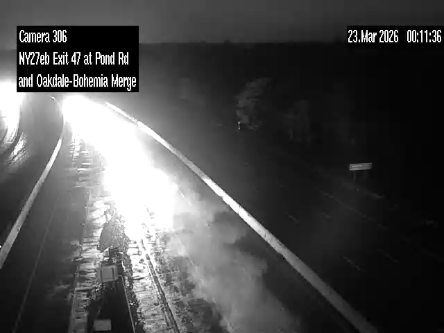 NY27 at Oakdale Merge - Camera1 live webcam