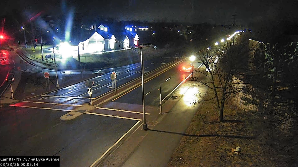 NY 787 at Dyke Ave live webcam