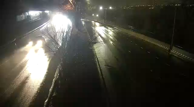 Henry Hudson Pkwy at La Salle Street live webcam