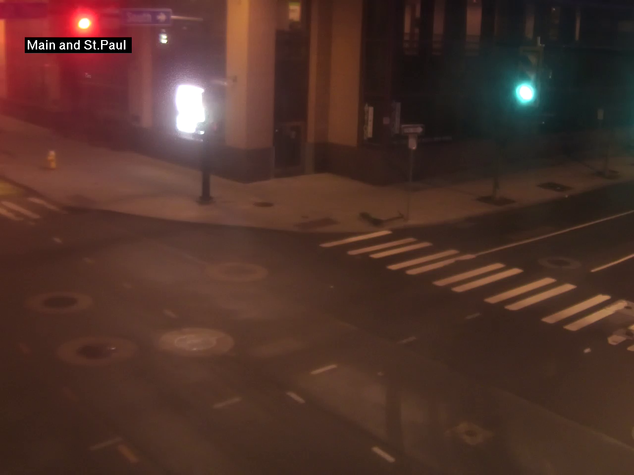 Main St & St Paul/South live webcam