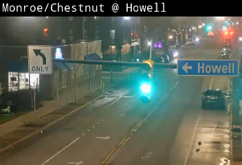 Monroe Ave/Chestnut at Howell live webcam