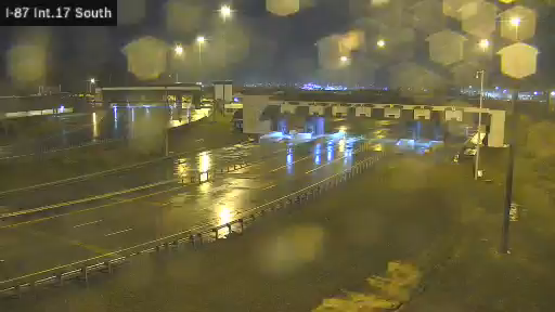 I-87 MP 060.10 SB at Interchange 17 (Newburgh) live webcam