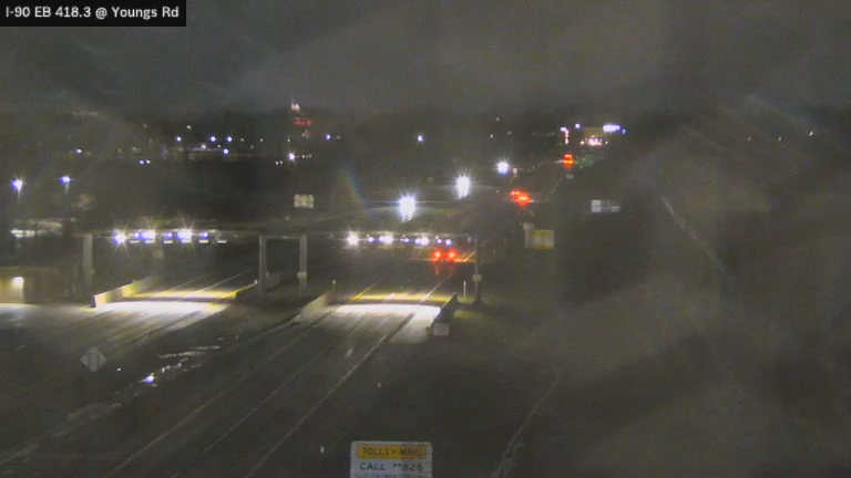 I-90 MP 418.30 EB Between Interchange 50 (Williamsville) and 49 (Depew) live webcam