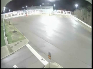 I-190 (Niagara Expy) at Canadian Toll Plaza live webcam