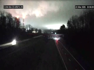 I-84 West of Exit 15A (US 6 / NY 17M) live webcam