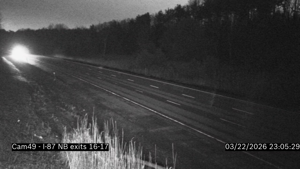 I-87 NB Between Exits 16 & 17 live webcam