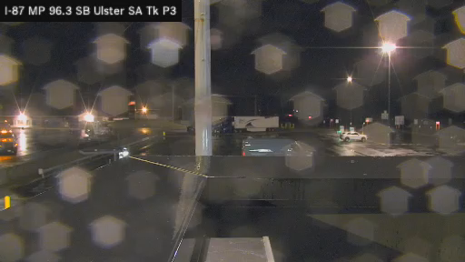 I-87 MP 096.30 SB Ulster Service Area Truck Park 3 live webcam