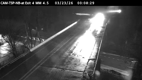 Taconic State Parkway at Exit 4 NY 117 (Bedford Rd.) live webcam