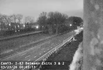 I-87 SB Between Exits 3 & 2 live webcam