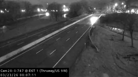 I-787 SB at Exit 1 (Thruway/US 9W) live webcam