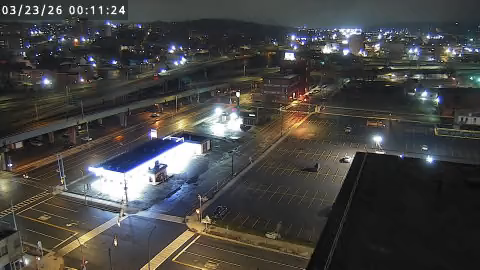 I-81 south of I-690 (State Office East) live webcam