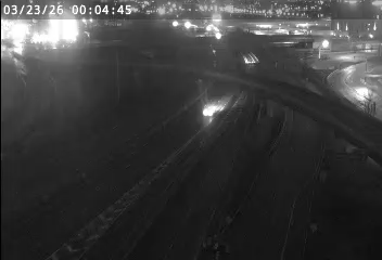 I-81 north of Exit 22 (Hiawatha Blvd) live webcam