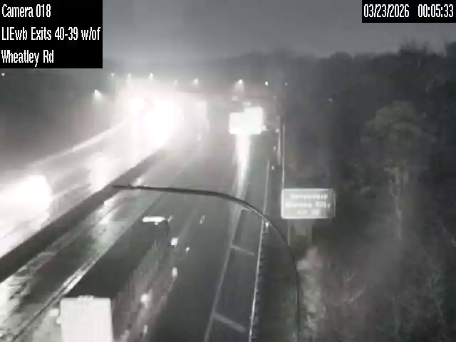 I-495 Exits 40-39 w/of Wheatley Rd live webcam