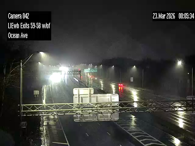 I-495 at Terry Road (Exits 59-58) live webcam