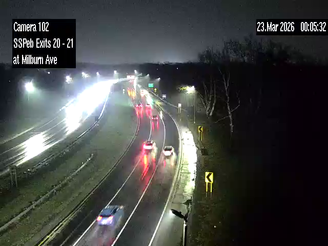 SSP between Exits 20(Grand Ave.) and Exit 21(Nassau Rd.) live webcam