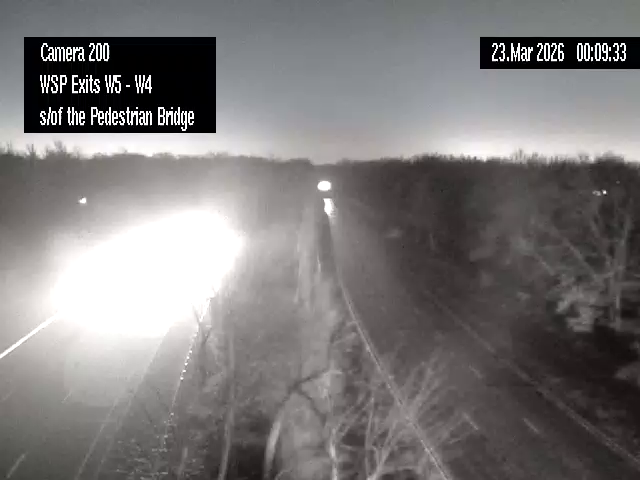 WSP Exits W05-W04 South of the Pedestrian Bridge live webcam