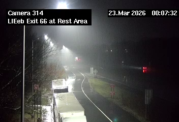 495 Eastbound at Exits 65-66 Rest Area (Fixed) live webcam