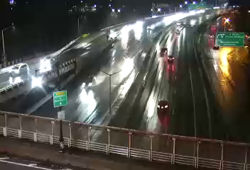 I-87 at Macombs Dam Bridge live webcam