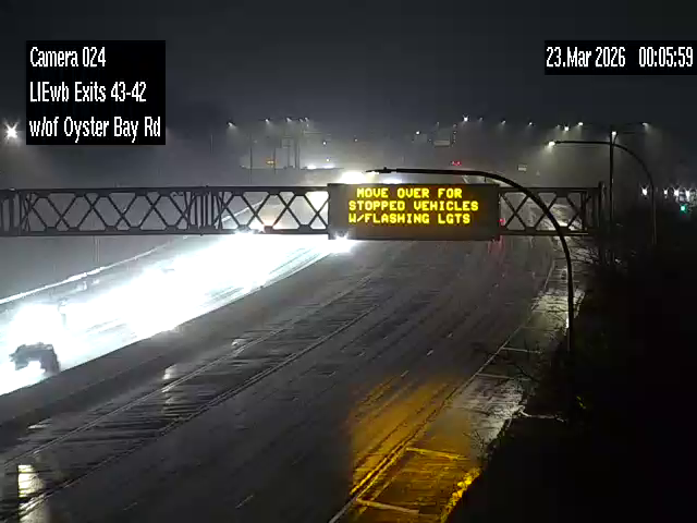 I-495 at South Oyster Bay Road live webcam