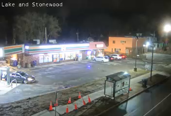 Lake Ave at Stonewood Ave live webcam