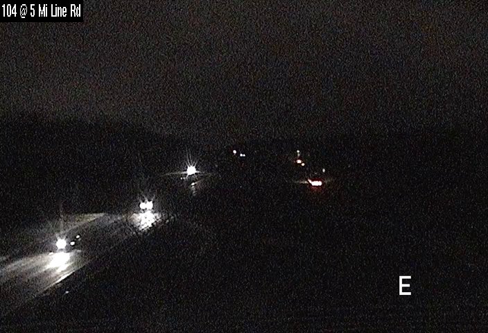 NY-104 at 5 Mile Line Rd live webcam