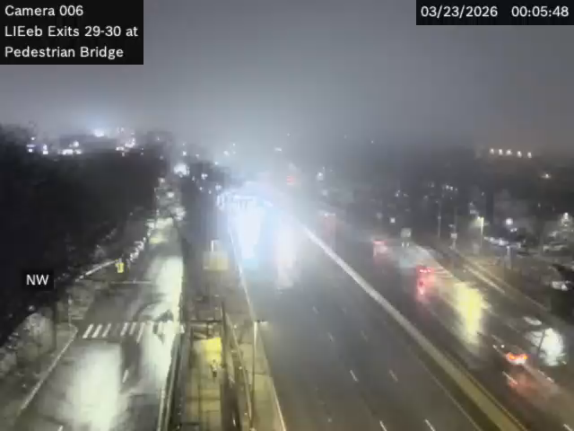 I-495 at East Hampton Blvd Pedestrian Br live webcam