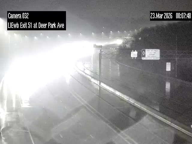 I-495 at Deer Park Ave live webcam