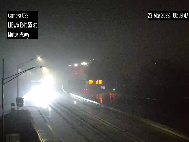 I-495 at Motor Parkway Exit 55 live webcam