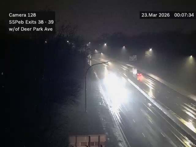 SSP at Exit 38 (Belmont S.P.) to Exit 39(Deer Park Ave) live webcam