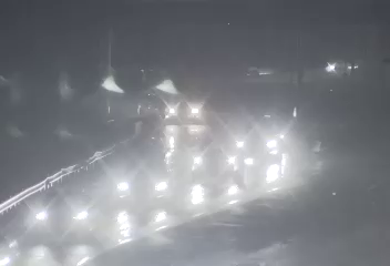 907M at 64th Avenue live webcam