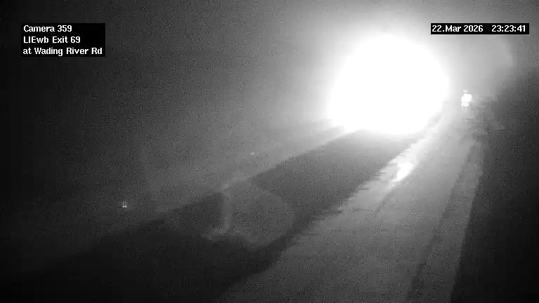 LIE at Wading River Rd - Exit 69 live webcam