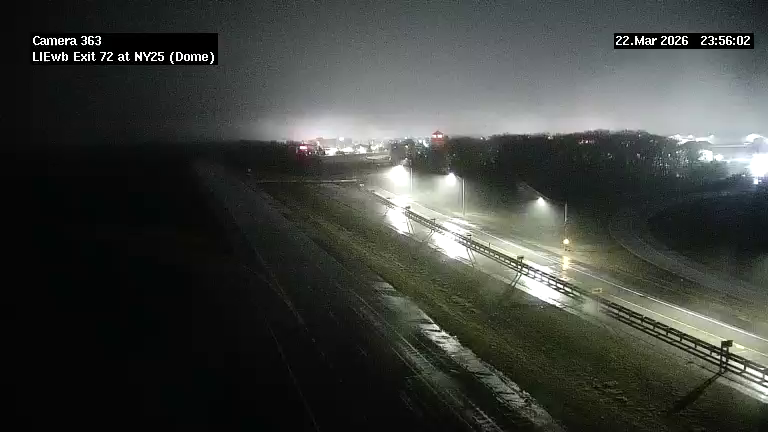 LIE at NY25 Exit 72 - 2 live webcam