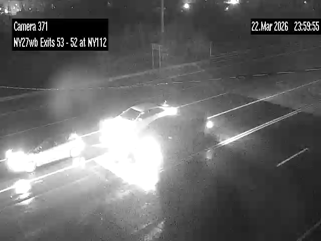 NY27 NSR at NY112 (Signal Pole) live webcam