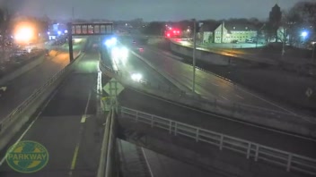 MM 147.0 Exit 145 - I-280 (East Orange Overpass) live webcam