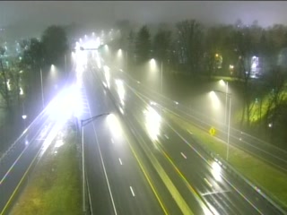 RT 2 @ Exit 5A (High St) live webcam