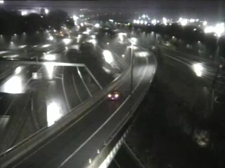 RT 8 n/o Exit 30 & n/o I-84 (Riverside Ave) live webcam