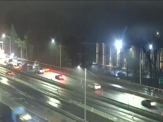 I-91 SB Meriden s/o Exit 17 @ East Main St live webcam